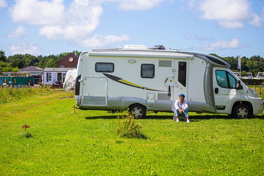 Campspace vlakbij het strand. Noordwijkerhout, Nederland