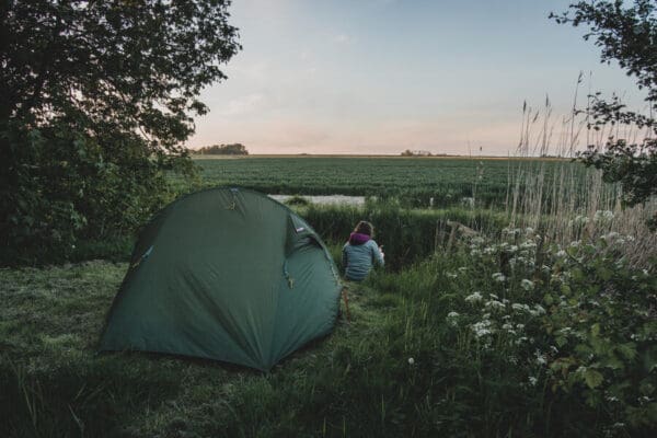 Eco-campspace in boomgaard dichtbij Wad en Dark Sky park Lauwersoog. Warffum