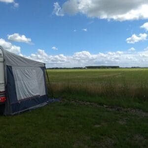 Mini Camping tussen Nationaal park De Alde Feanen en Leeuwarden. Warten