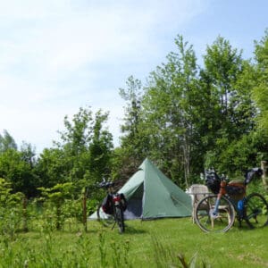 Mooie tuin in het land van Maas en Waal. Alphen Gelderland