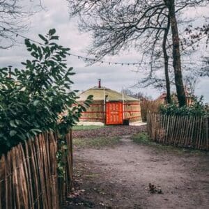 Uniek overnachten op bijzondere plekjes!. Alphen