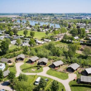 Camping Betuwestrand in NO true - rentatentnederland.nl